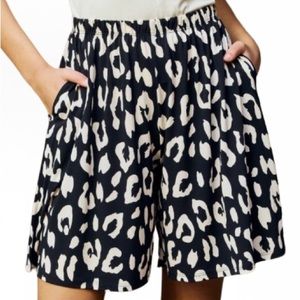 FINAL CALL💥🚨BOMBOM Leopard Print Elastic Waist Shorts with Pockets